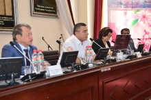 Баргузории конференсияи илмӣ ва чорабинии фарҳангӣ бахшида ба Рӯзи забони давлатӣ