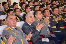 Чорабинии тантанавӣ бахшида ба Рӯзи милитсия дар Академияи ВКД