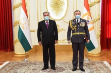 Мукофоти давлатӣ бахшида ба рузи Истиқлолияти давлатӣ