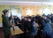 Тайёрии оташфишонӣ дар курсҳои тайёрии ибтидоӣ