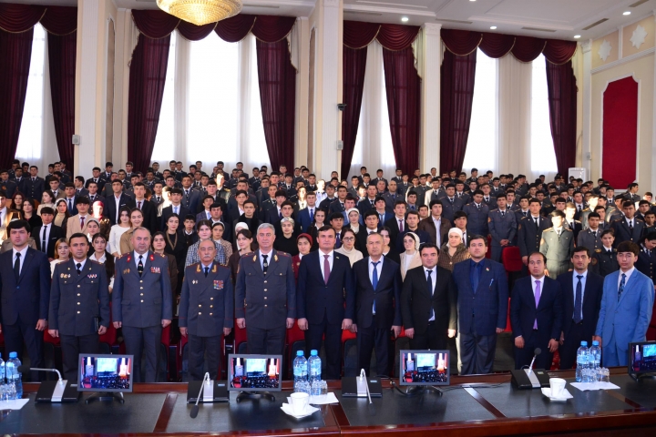 Маҳфили омӯзиши “Пайравони Пешвои миллат”